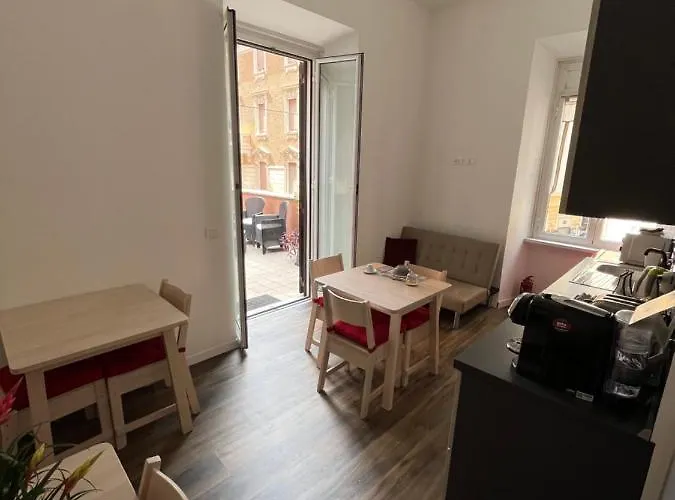 Domus Flavia Bed & Breakfast Rome