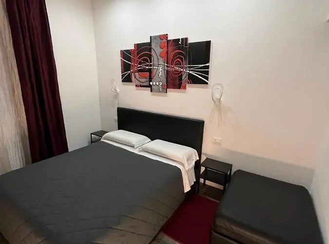 Domus Flavia Bed & Breakfast 4*