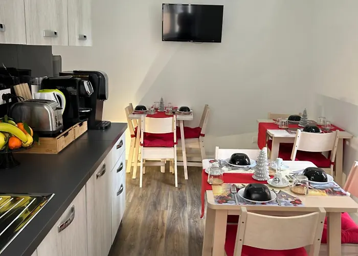 Bed & Breakfast Domus Flavia 4*