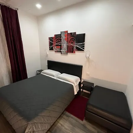 Domus Flavia Bed & Breakfast 4*