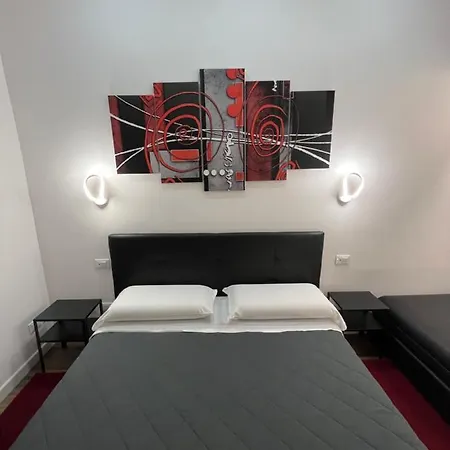 Domus Flavia Oda ve Kahvaltı 4*
