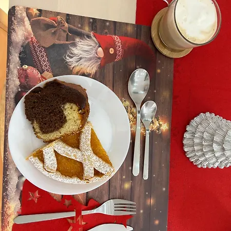 Domus Flavia Bed & Breakfast 3*