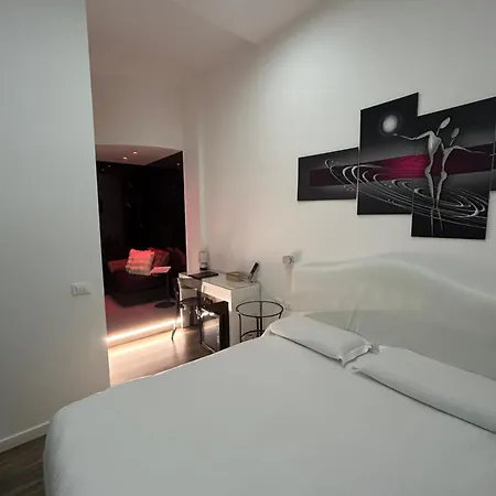 Bed and Breakfast Domus Flavia 4*