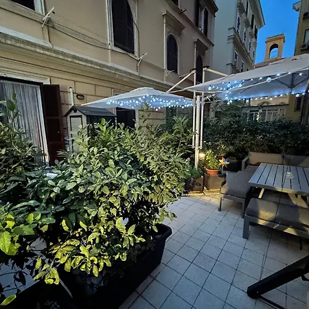Domus Flavia 4*