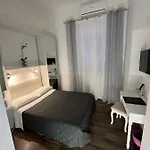 Domus Flavia Bed and Breakfast 4*