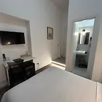 Bed and Breakfast Domus Flavia