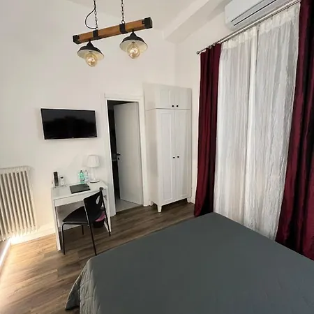 Bed & Breakfast Domus Flavia 4*