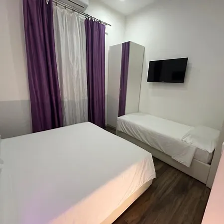 Domus Flavia Couette-café 4*